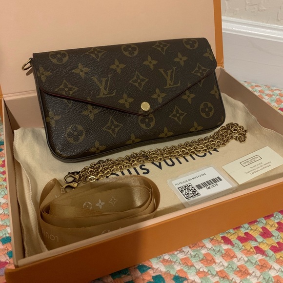 Louis Vuitton Handbags - 🔴RESERVED🔴Louis Vuitton Felicie bag NO INSERTS